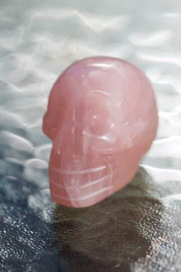 kristallpealuu-kristallkolp-roosa-kvarts-1