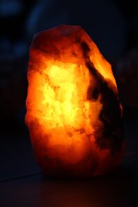 lamp-oranz-kaltsiit-klaarsus