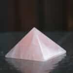 puramiid-roosa-kvarts-klaarsus-1