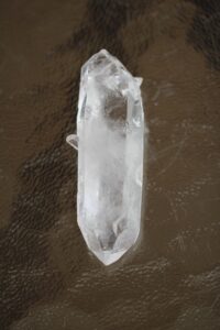tipp-maekristall-kahepoolne-looduslik (4)