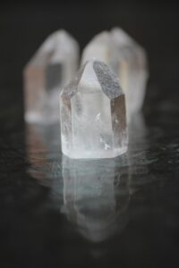 tipp-maekristall-vaike-klaarsus (1)